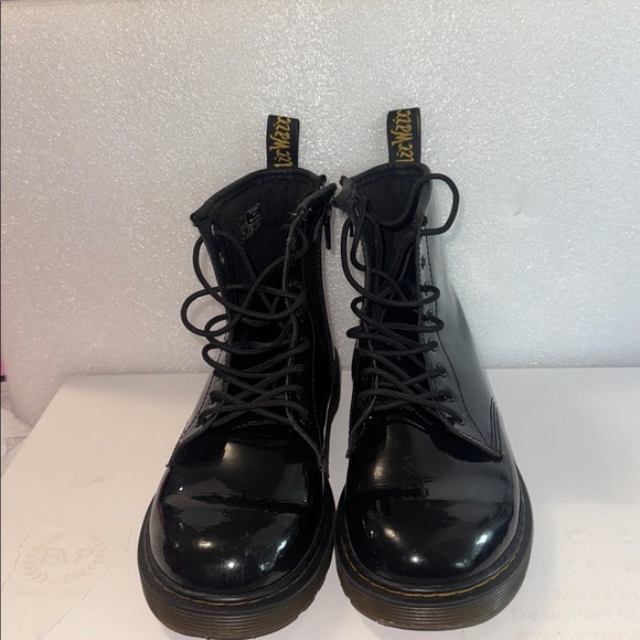 Dr  Martens size 5 - Picture 1 of 8